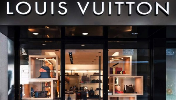 Louis Vuitton tăng giá sản phẩm trên toàn cầu, bảo toàn lợi nhuận